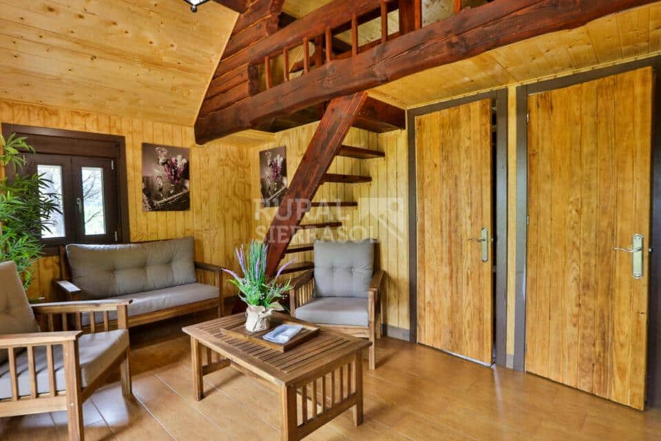 Confortable Cabaña de Madera en Arroyo Frío, para 4 personas, con piscina y aire acodicionado - Imagen 4