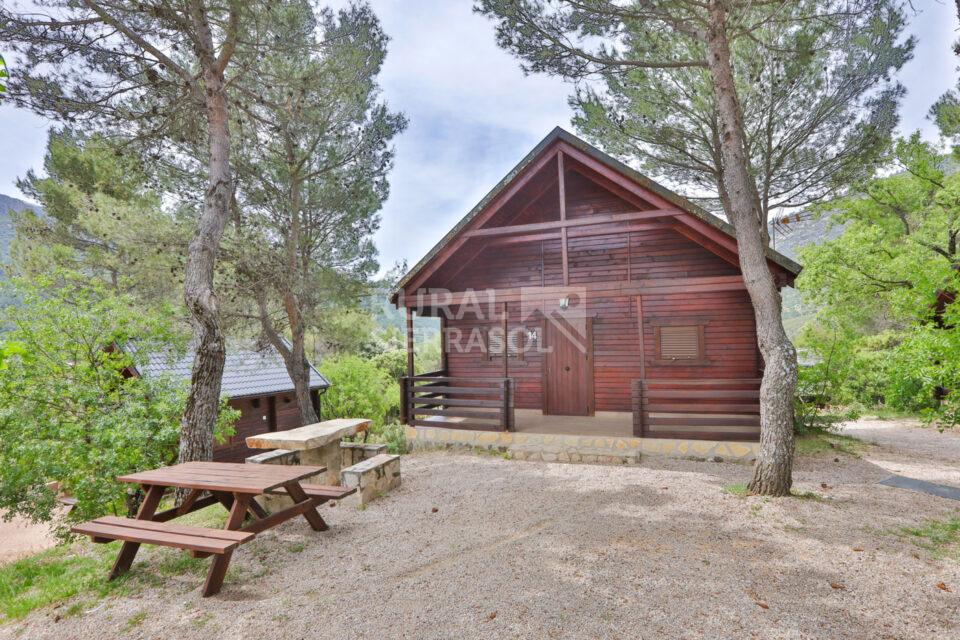 Confortable Cabaña de Madera en Arroyo Frío, para 4 personas, con piscina y aire acodicionado - Imagen 5
