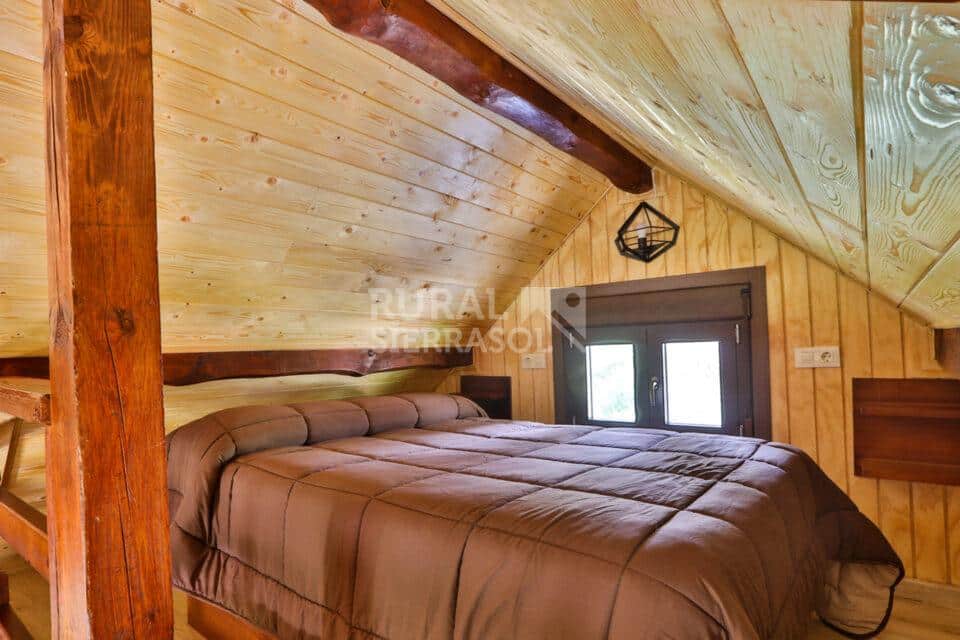 Confortable Cabaña de Madera en Arroyo Frío, para 4 personas, con piscina y aire acodicionado - Imagen 12