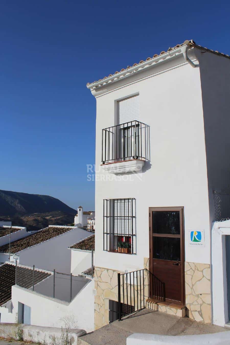 Casa rural en Zahara de la Sierra (Cádiz)- 3837