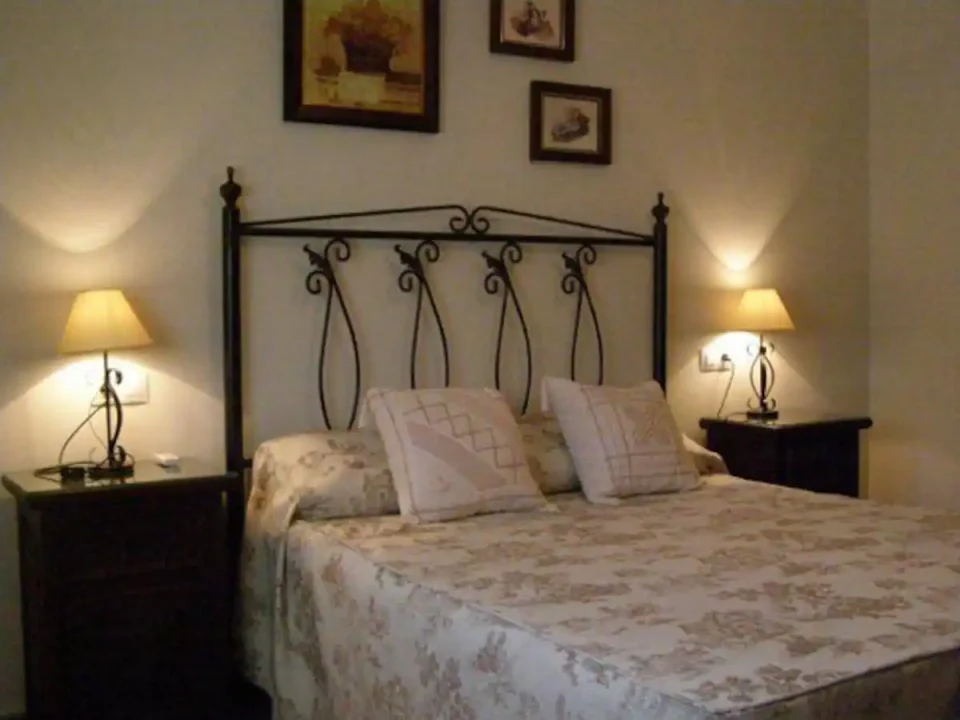 Maravillosa Casa Rural en Posadas, con piscina, aire acondicionado y barbacoa - Imagen 12