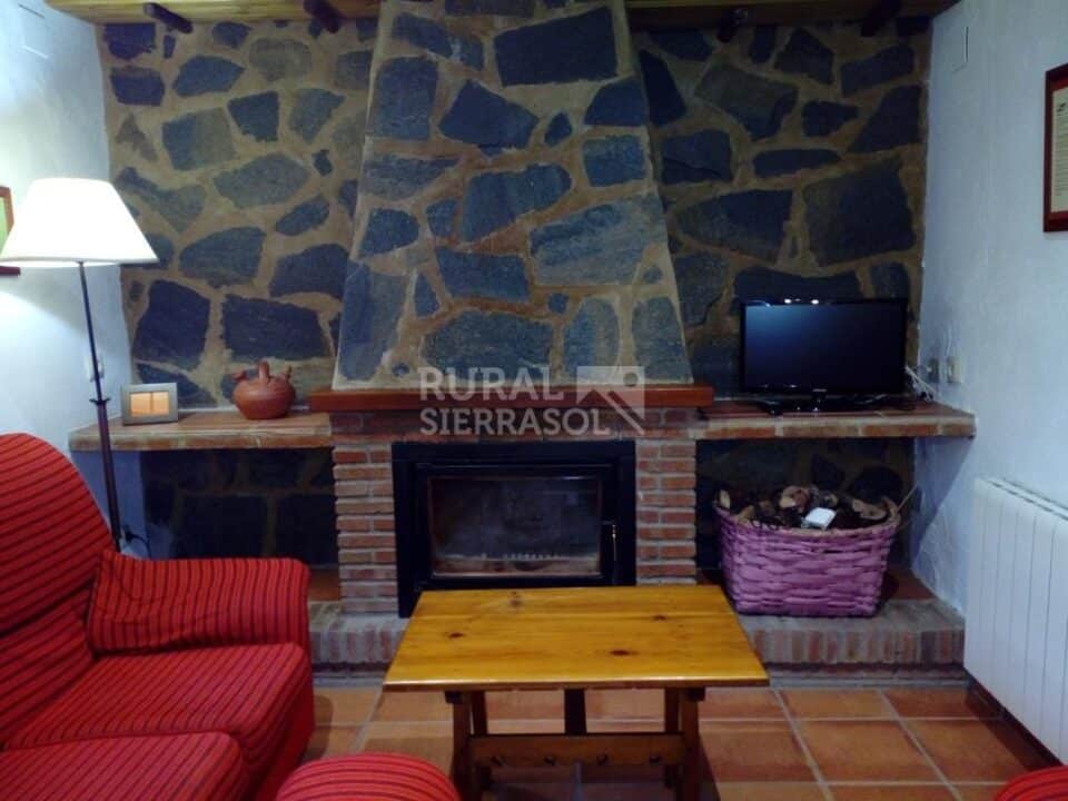 Preciosa Casa Rural en Valencia de Alcántara, con piscina aire acondicionado y wifi - Imagen 11