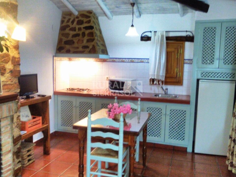 Fantástica Casa Rural en Valencia de Alcántara, con piscina y aire acondicionado - Imagen 11