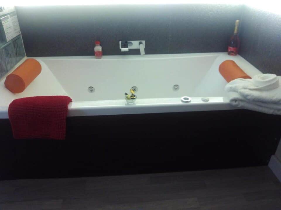 Encantadora Casa Rural en Ubrique, con jacuzzi - Imagen 11
