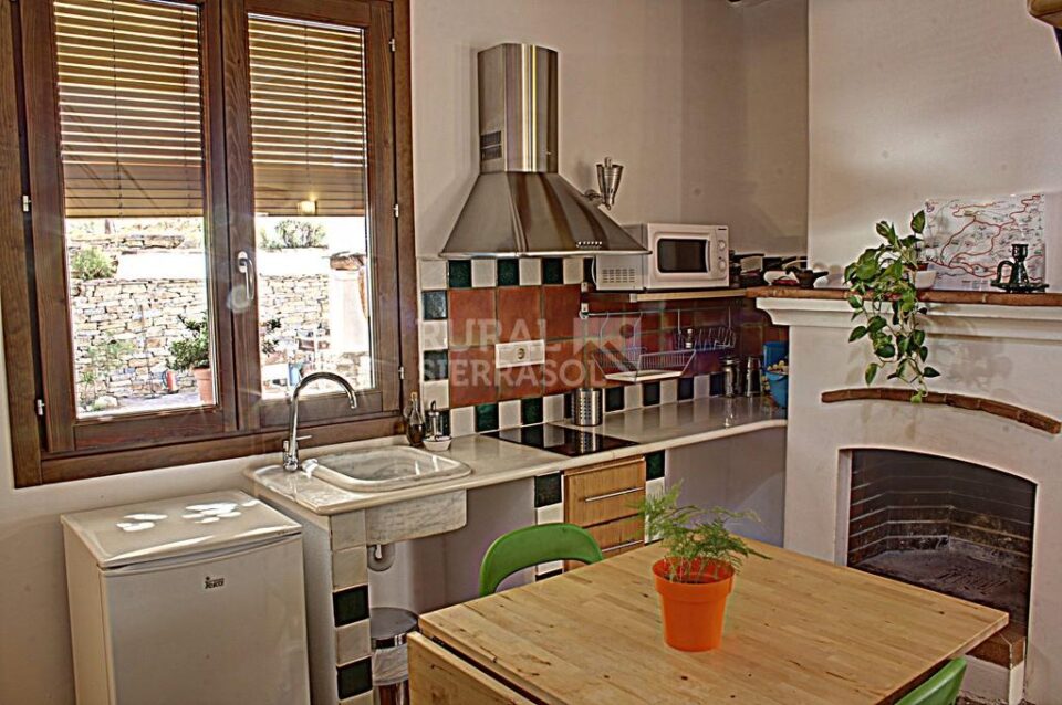 Acogedor Alojamiento Rural en Serón, con barbacoa, piscina y wifi - Imagen 12