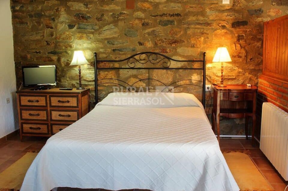 Acogedora Casa Rural en plena Naturaleza, con amplio jardín - Imagen 12