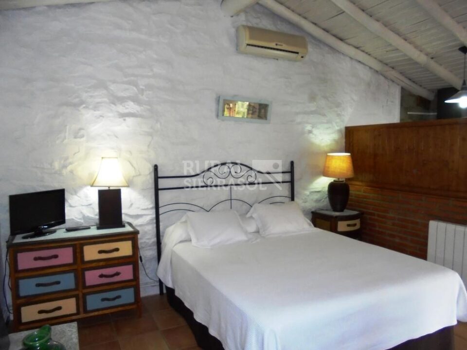 Acogedora Casa Rural en plena Naturaleza, con amplio jardín - Imagen 13