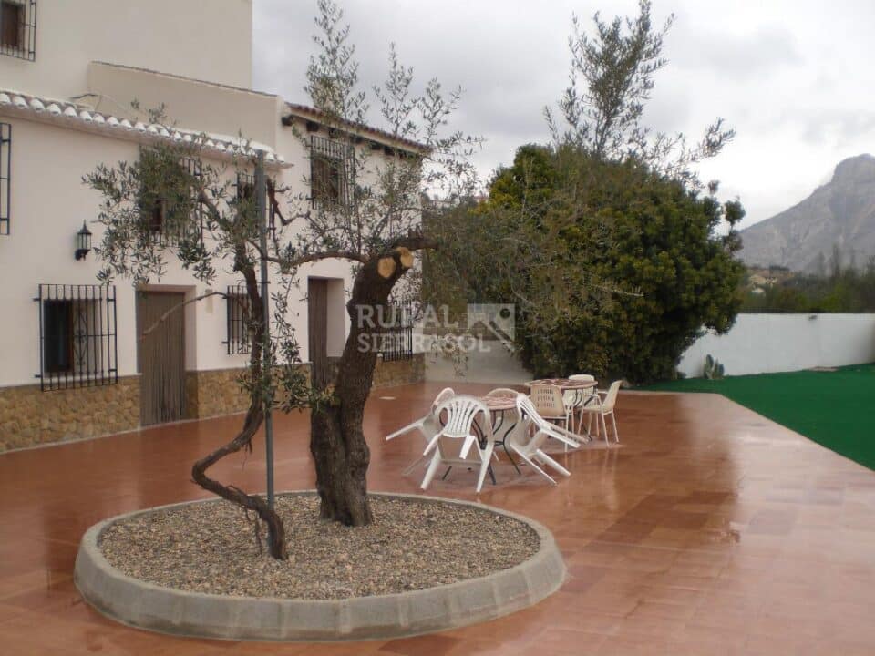 Encantadora Casa Rural en Vélez Blanco, con piscina, barbacoa y bañera hidromasaje - Imagen 2