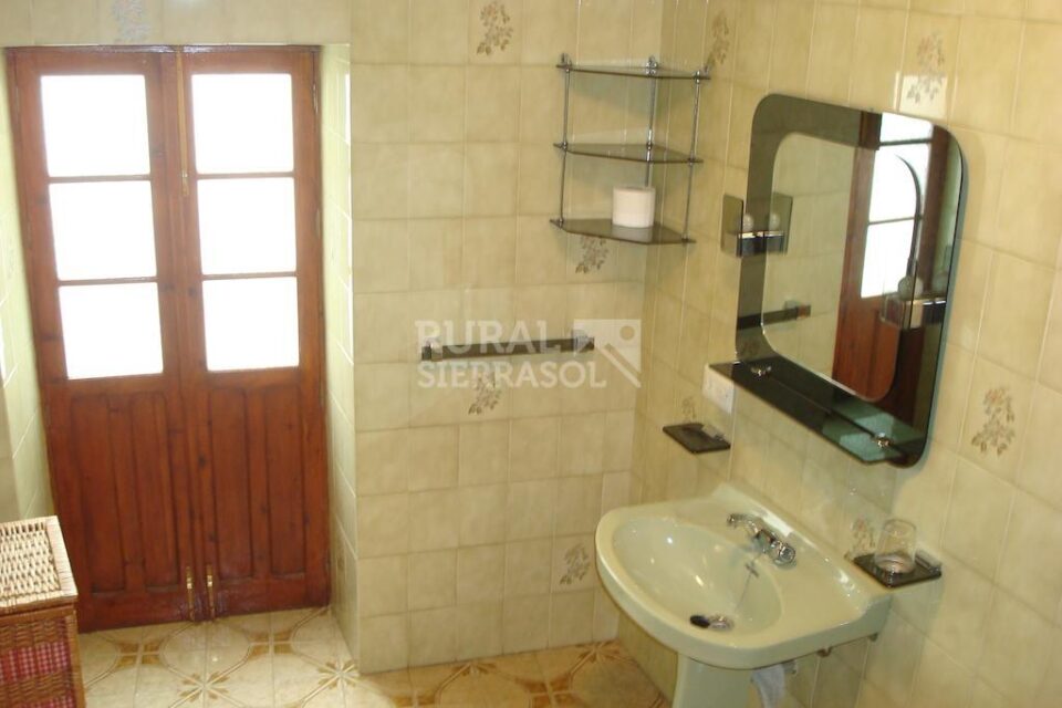 Casa Rural en Ubrique, especial para grandes grupos - Imagen 8