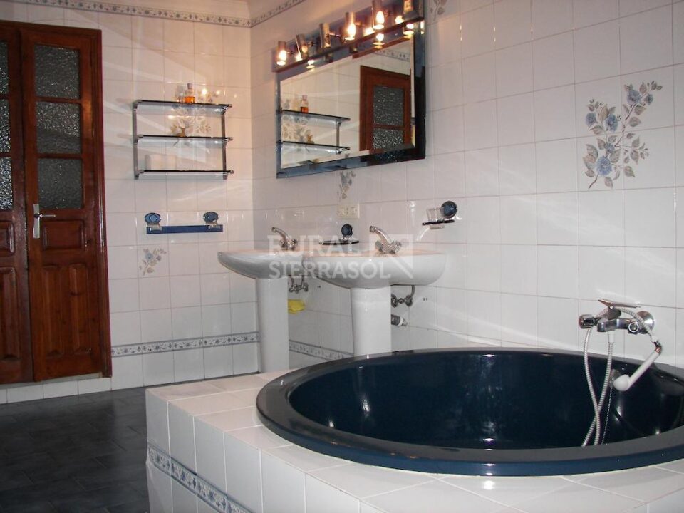 Casa Rural en Ubrique, especial para grandes grupos - Imagen 15