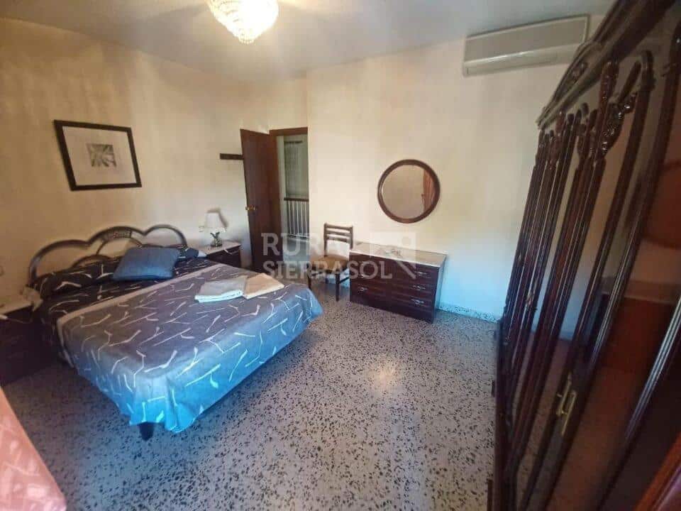 Acogedora Casa Rural en La Zubia, con chimenea y barbacoa - Imagen 13