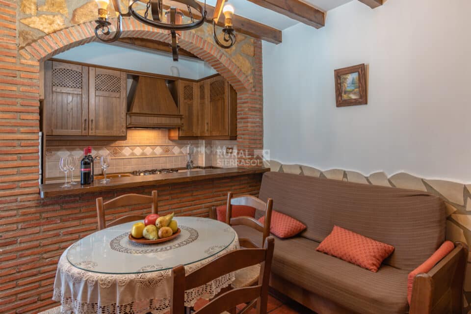 Acogedor Alojamiento Rural en Alpujarra de La Sierra, con piscina y cabina hidromasaje - Imagen 14