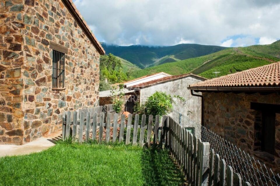 Cálida Casa Rural en plena Comarca de Las Hurdes - Imagen 42
