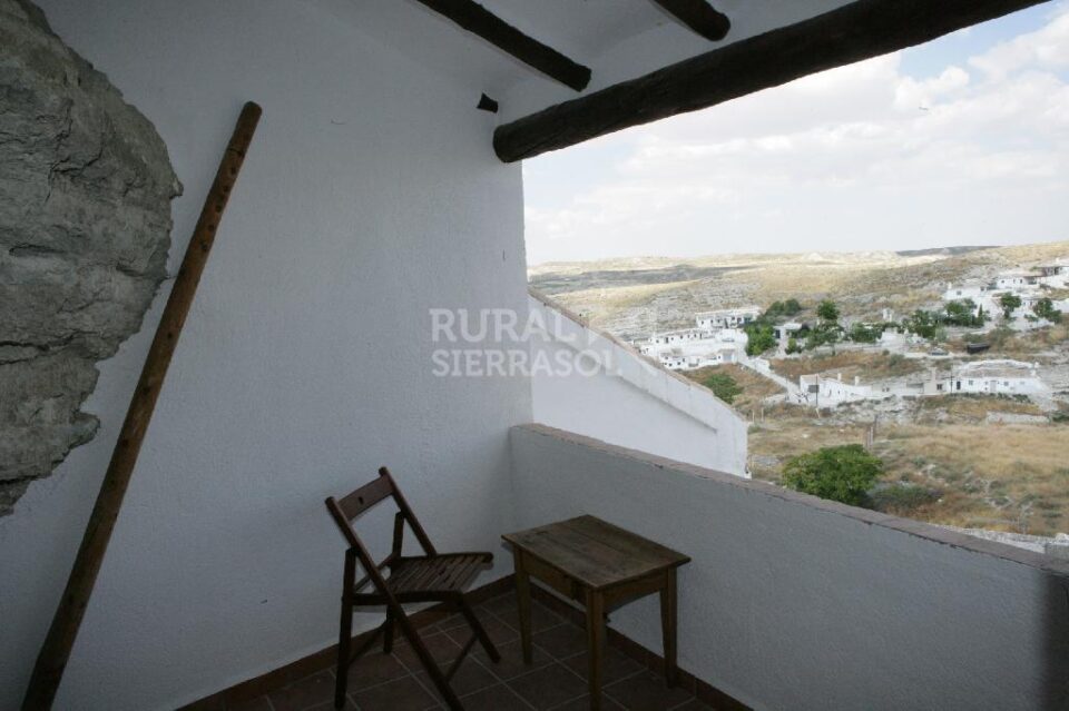 Amplia Casa Cueva con chimenea y calefacción, en Galera - Imagen 15