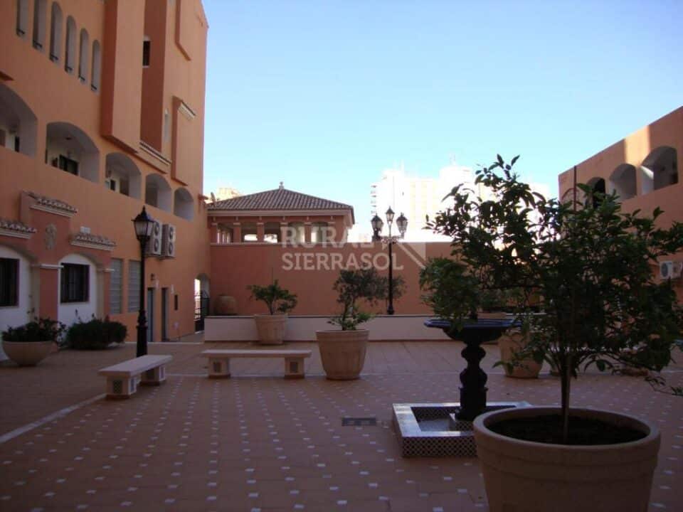Acogedor Apartamento en Roquetas de Mar, con piscina - Imagen 18