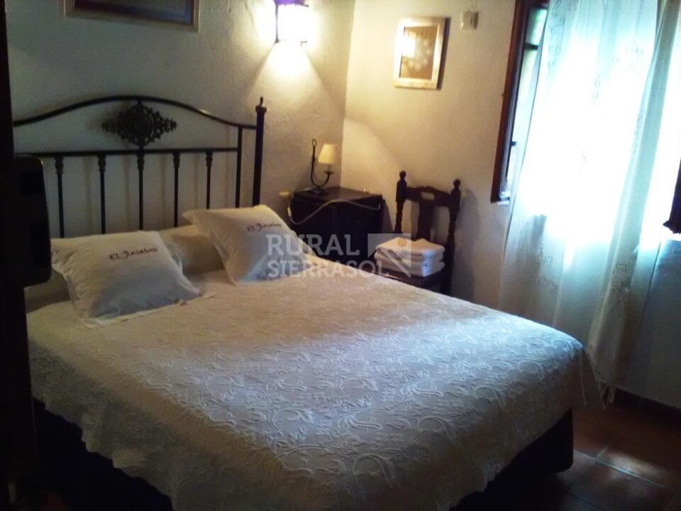 Preciosa Casa Rural en Valencia de Alcántara, con piscina aire acondicionado y wifi - Imagen 15