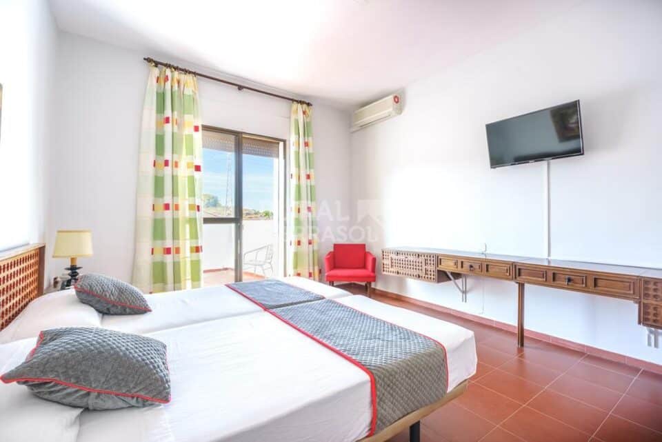 Hotel rural junto a la Venta del Alto - Imagen 17
