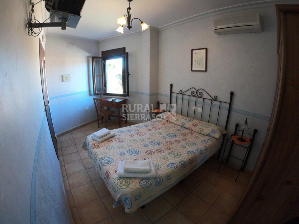 Hostal Rural junto a la Sierra de Aracena y Los Picos de Aroche - Imagen 19