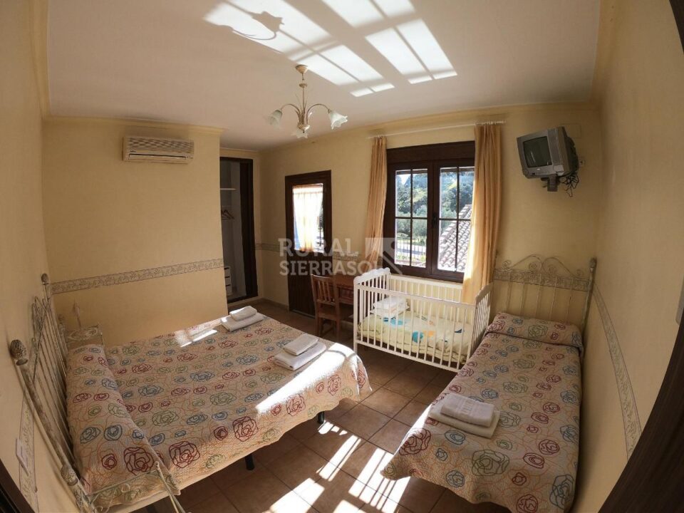 Hostal Rural junto a la Sierra de Aracena y Los Picos de Aroche - Imagen 21