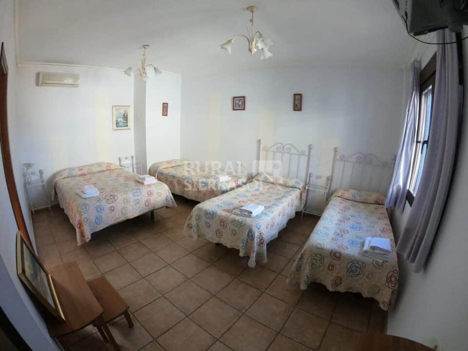 Hostal Rural junto a la Sierra de Aracena y Los Picos de Aroche - Imagen 45
