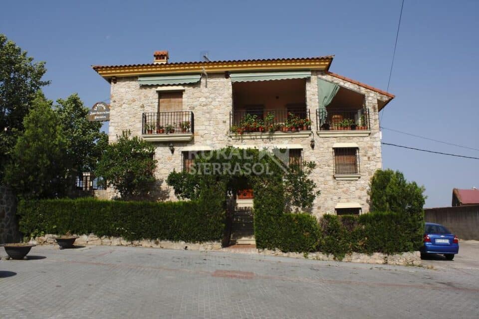 Espléndido Apartamento Rural en Torrejón El Rubio, con piscina y wifi - Imagen 16