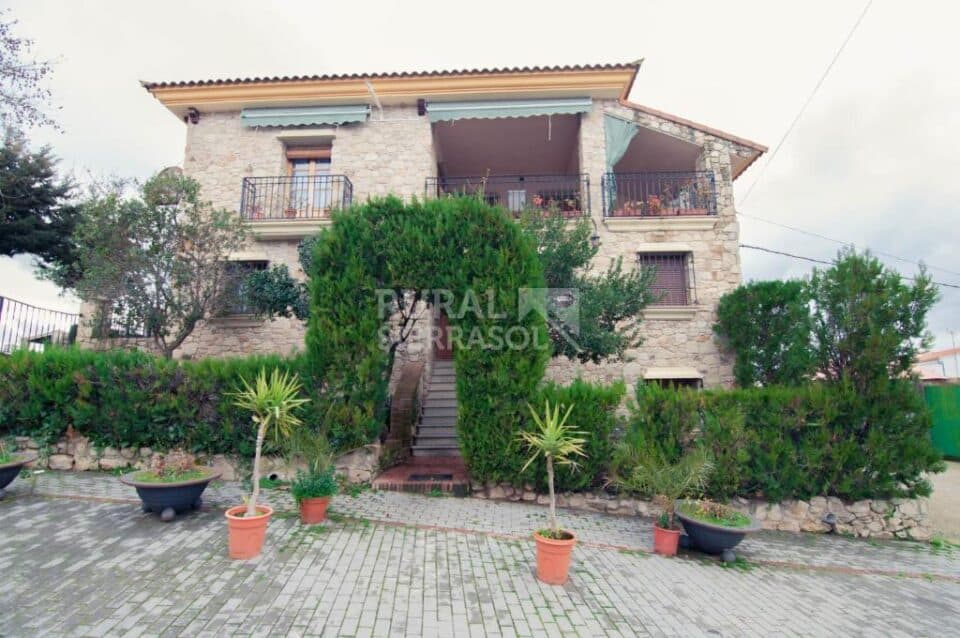 Espléndido Apartamento Rural en Torrejón El Rubio, con piscina y wifi - Imagen 18