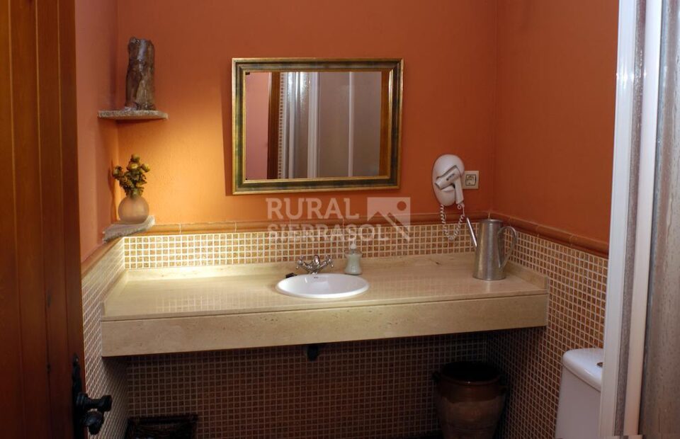 Confortable Casa Rural en Casas del Monte, con chimenea y wifi - Imagen 16