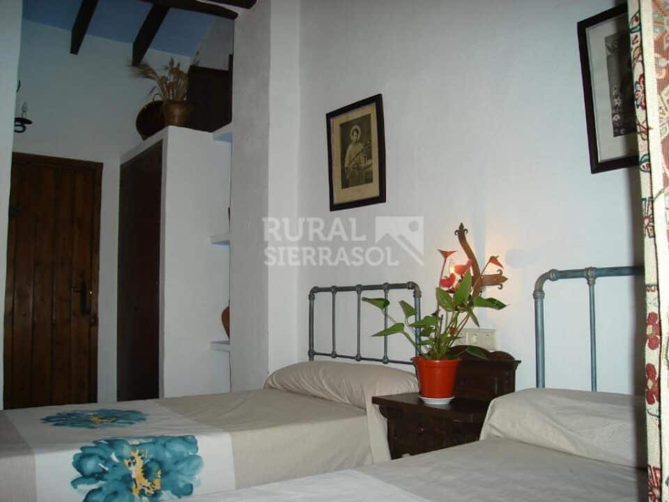 Acogedora Casa Rural en Algarinejo, con piscina y bonitas zonas exteriores - Imagen 16
