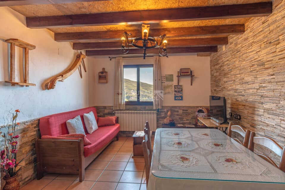 Acogedor Alojamiento Rural en Alpujarra de La Sierra, con piscina y cabina hidromasaje - Imagen 16