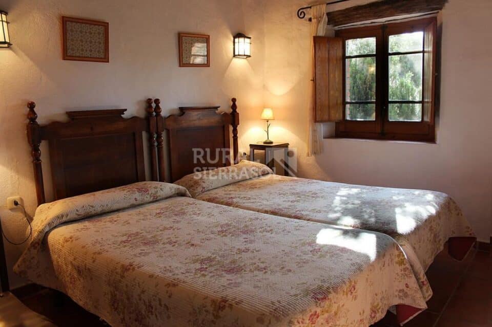 Preciosa Casa Rural en Valencia de Alcántara, con piscina aire acondicionado y wifi - Imagen 16