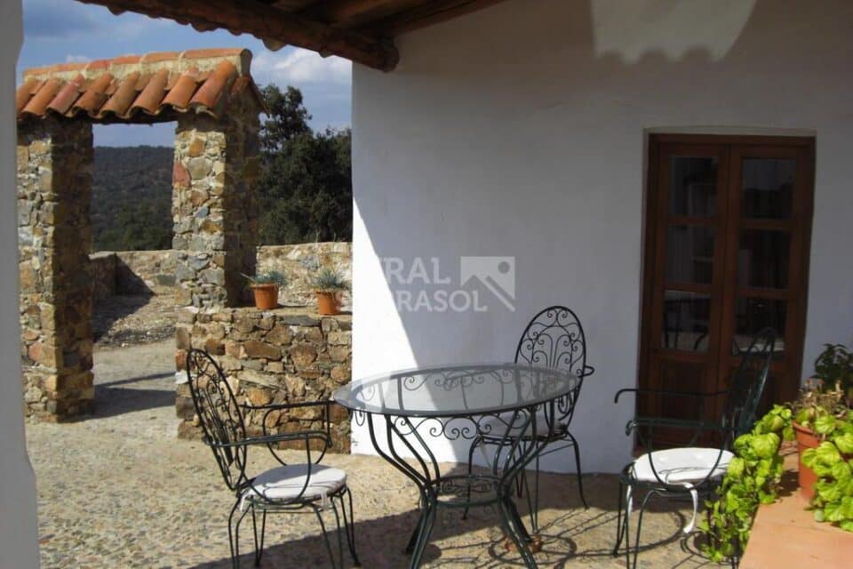 Acogedora Casa Rural en Cortegana, con piscina y barbacoa - Imagen 45