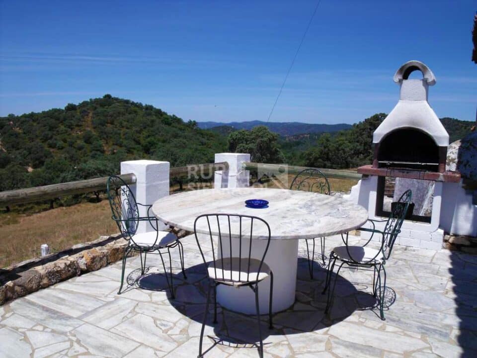 Acogedora Casa Rural en Cortegana, con piscina y barbacoa - Imagen 68