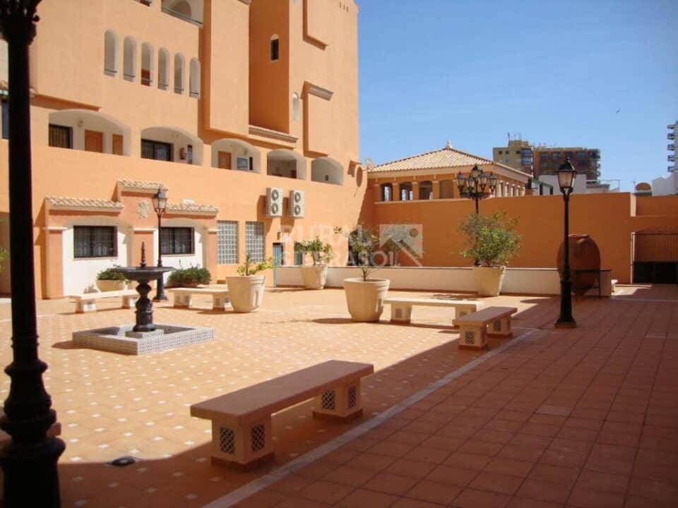 Acogedor Apartamento en Roquetas de Mar, con piscina - Imagen 20