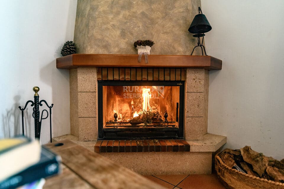 Acogedor Alojamiento Rural en Taberno, con chimenea, bañera hidromasaje y wifi - Imagen 17