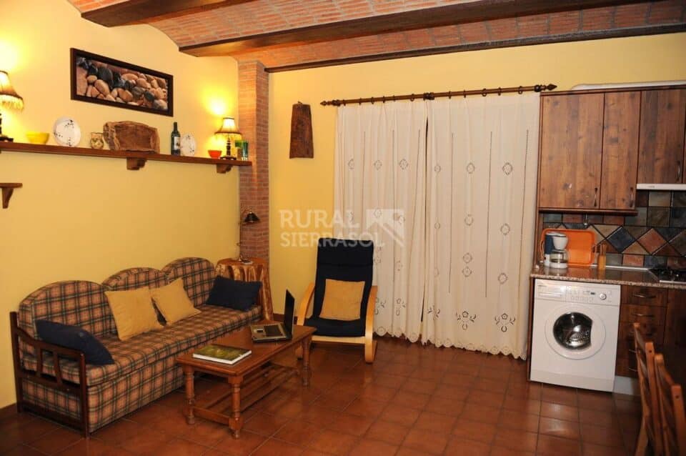 Hermoso Apartamento Rural en Torrejón El Rubio, con piscina y aire acondicionado - Imagen 27