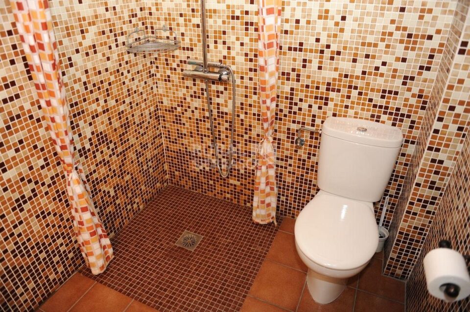 Hermoso Apartamento Rural en Torrejón El Rubio, con piscina y aire acondicionado - Imagen 31