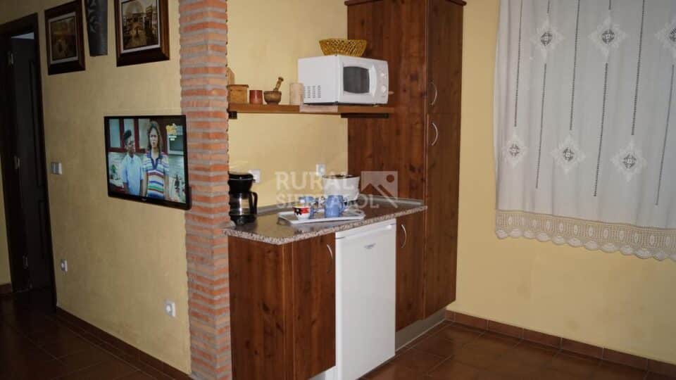 Hermoso Apartamento Rural en Torrejón El Rubio, con piscina y aire acondicionado - Imagen 49