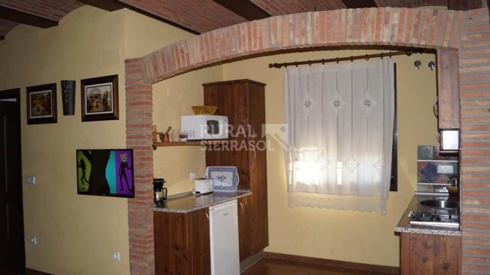 Hermoso Apartamento Rural en Torrejón El Rubio, con piscina y aire acondicionado - Imagen 50