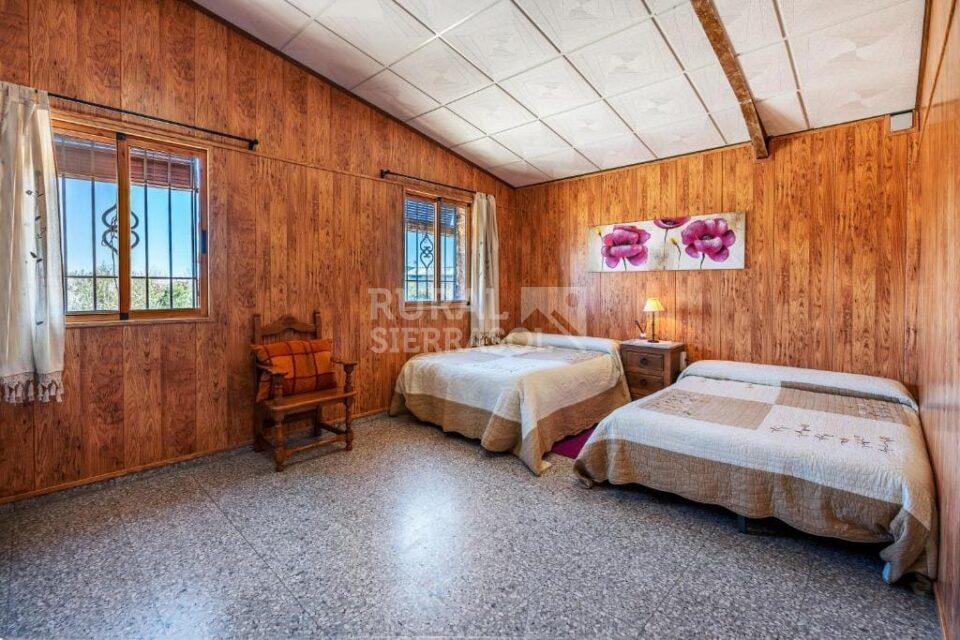 Magnífica Casa Rural en Cogollos de Guadix, con piscina, barbacoa y wi-fi - Imagen 18