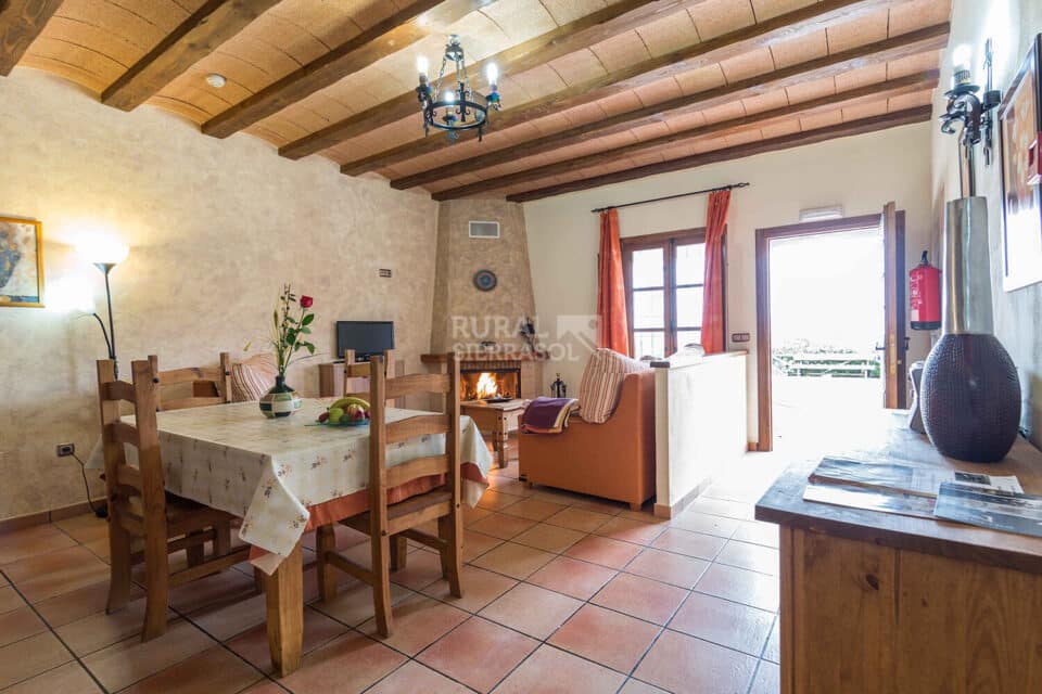 Acogedor Alojamiento Rural en Taberno, con chimenea, bañera hidromasaje y wifi - Imagen 18