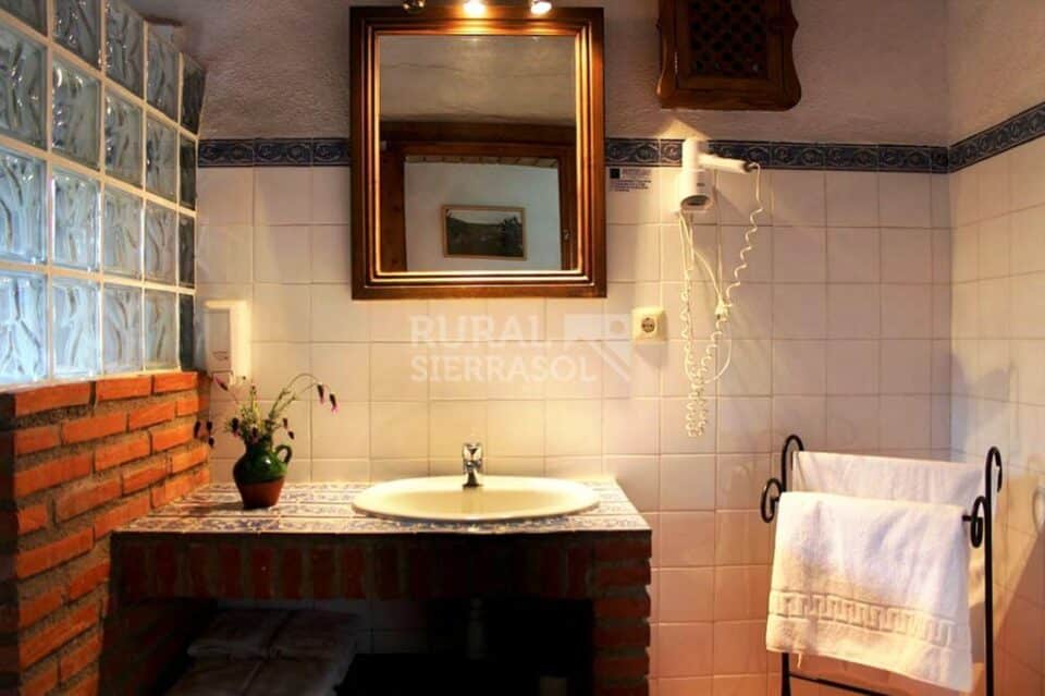 Preciosa Casa Rural en Valencia de Alcántara, con piscina aire acondicionado y wifi - Imagen 18