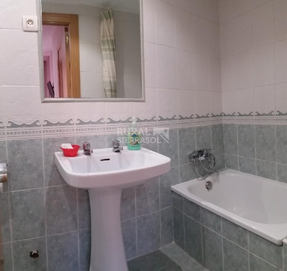 Hostal en el centro histórico de Granada - Imagen 46