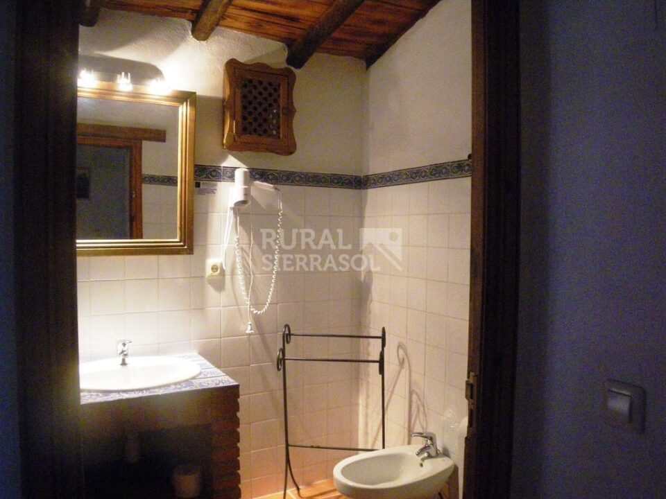 Preciosa Casa Rural en Valencia de Alcántara, con piscina aire acondicionado y wifi - Imagen 19
