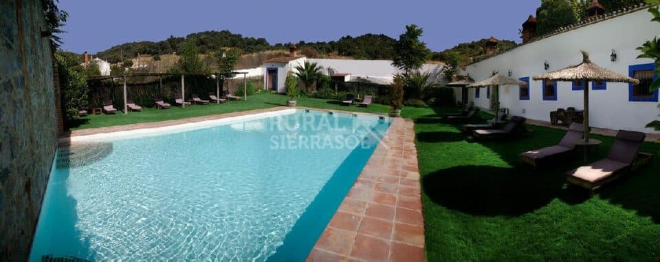 Fantástica Casa Rural en Cazalla de la Sierra, con piscina, chimenea y barbacoa - Imagen 2