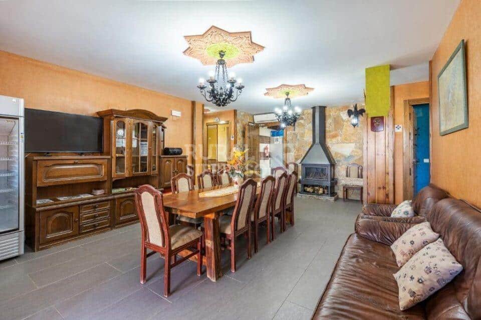 Magnífica Casa Rural en Cogollos de Guadix, con piscina, barbacoa y wi-fi - Imagen 2