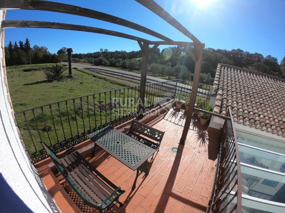 Hostal Rural junto a la Sierra de Aracena y Los Picos de Aroche - Imagen 2