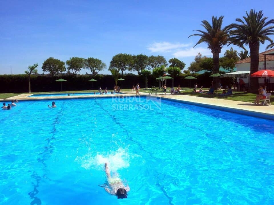 Preciosa Cabaña cerca de Córdoba, con aire acondicionado, piscina, wifi - Imagen 2
