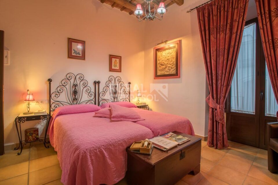 Acogedor Hotel Rural en La Puebla de Los Infantes - Imagen 2