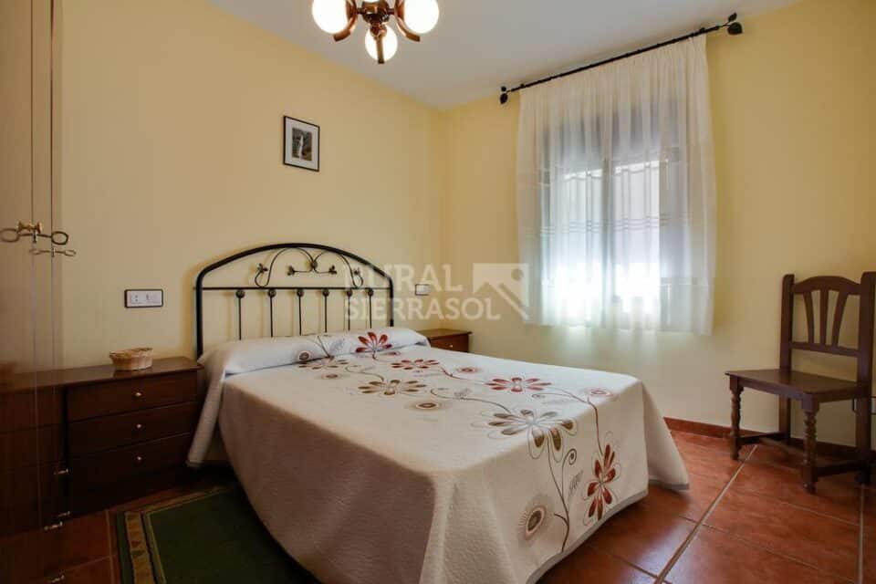 Casa Rural con barbacoa y aire acondicionado, en Ovejuela - Imagen 2