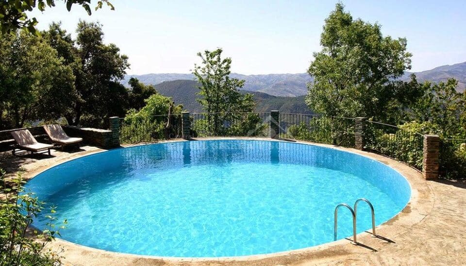 Alojamiento Rural en Pitres, con piscina y wifi - Imagen 2